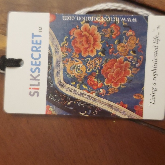 30 X 30 Silk Scarf - Picture 5 of 6